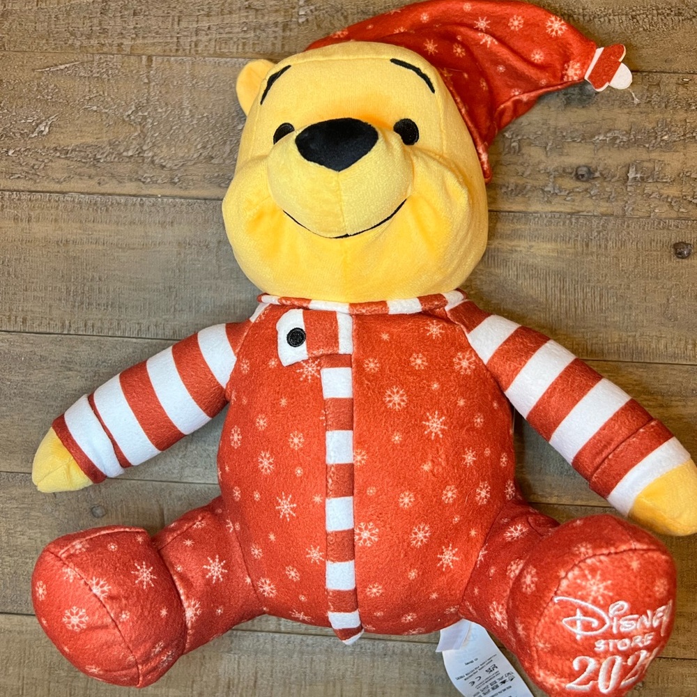 Winnie the Pooh UK Disney Store Christmas 2021 Exclusive